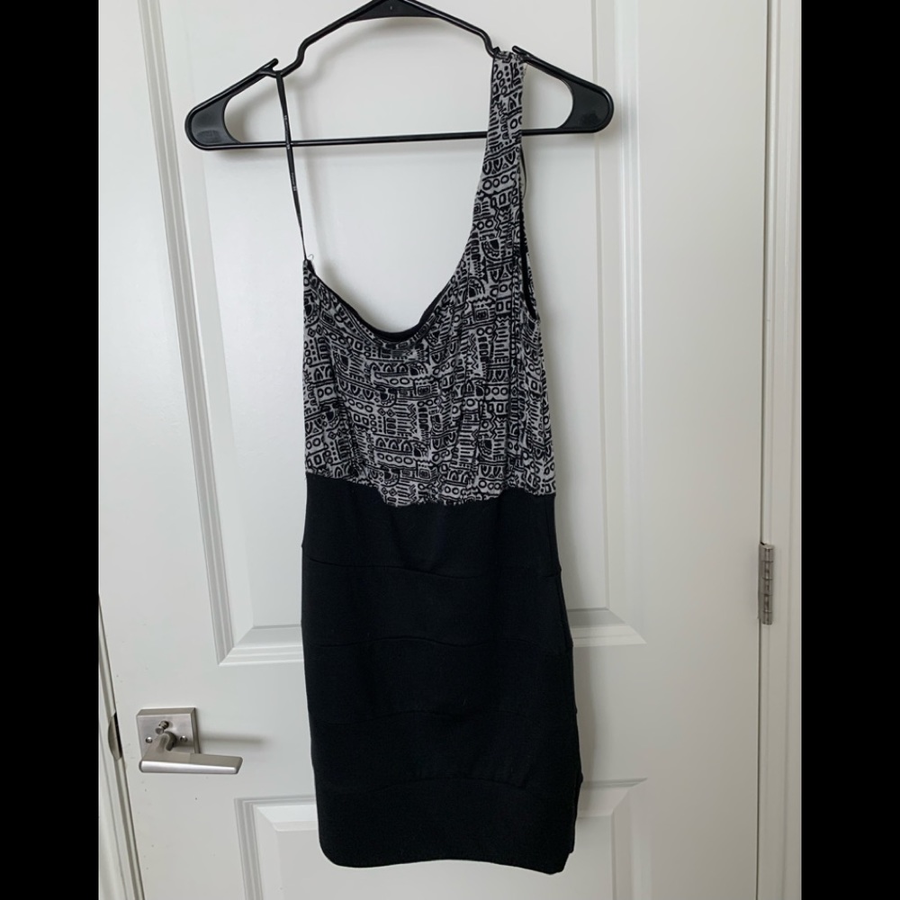 One shoulder black dress